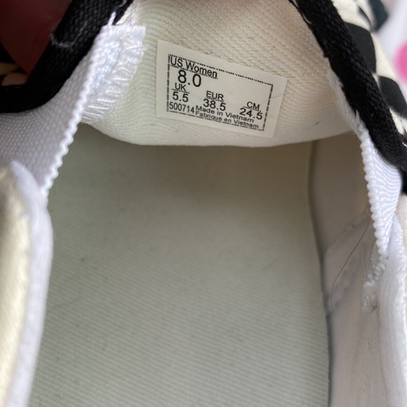 Vans Checkered Slip On Shoes - Picture 5 of 5